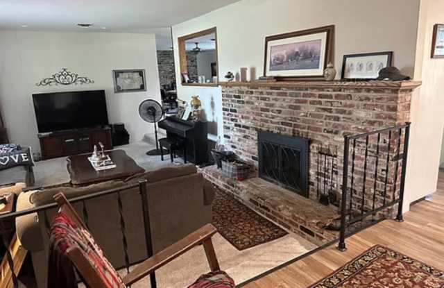 554 Loma Vista Drive Gallery 3