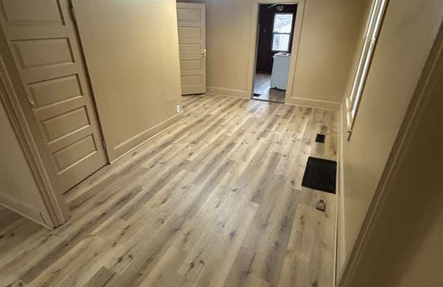 606 E Riverside Dr. photos photos 606 E Riverside Dr. photos photos