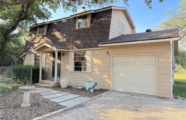 850 Riviera Drive - 850 Riviera Drive, Canyon Lake, TX 78133