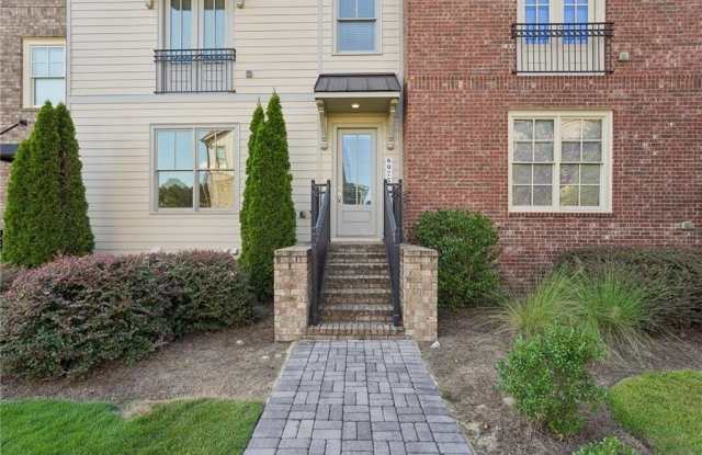 6075 Webster Circle Gallery 2
