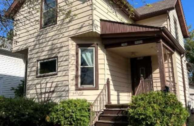 1008 Waugoo Avenue - 1008 photos photos