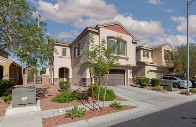 HUGE 4 BEDROOM, 2.75 BATH HOME IN NORTH WITH POOL  SPA photos photos