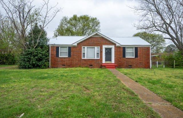2210 Dogwood Ln NW - 2210 Dogwood Lane Northwest, Huntsville, AL 35810