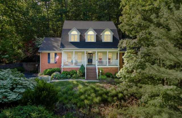 Five Bedroom Home photos photos