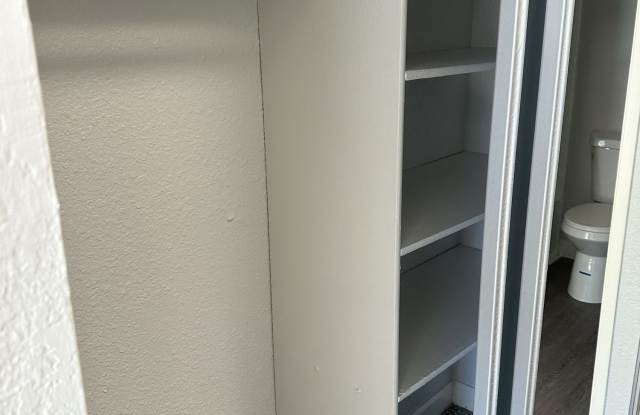 Tracy Park Apartments Gallery 3