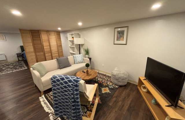 Spacious Ground Floor Unit photos photos