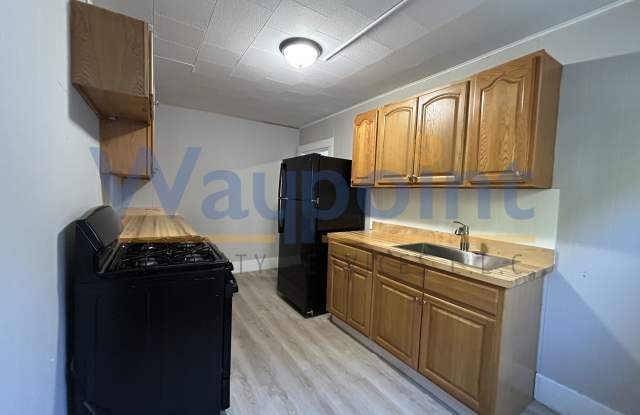 940 Pleasant Street - 1 Gallery 1