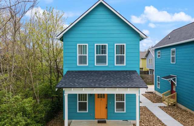 Brand New Cottage close to downtown and U of A. photos photos