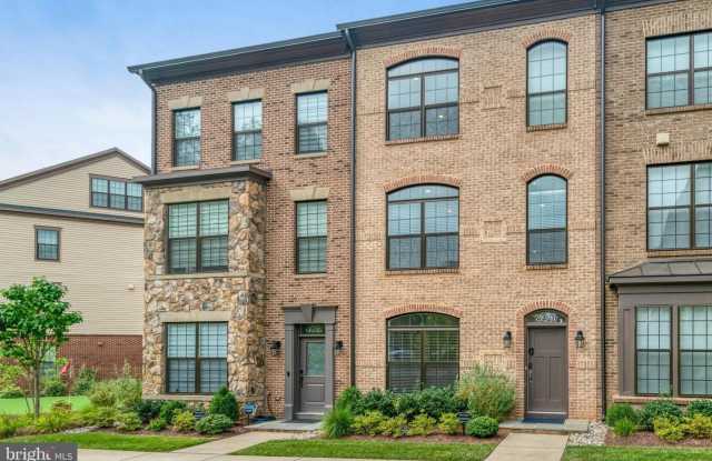 4420 FAIR LAKES CT photos photos