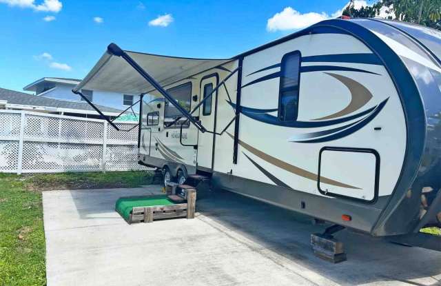 6211 15th Street East - 6211 15th Street East, Manatee County, FL 34203