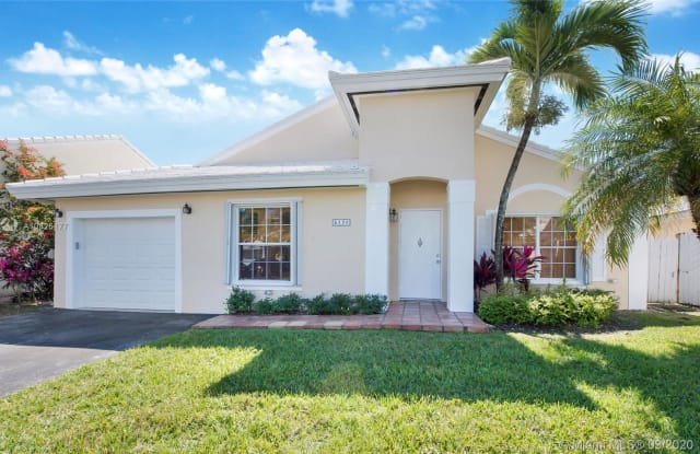 6130 SW 114 Avenue - 6130 SW 114th Ave, Sunset, FL 33173