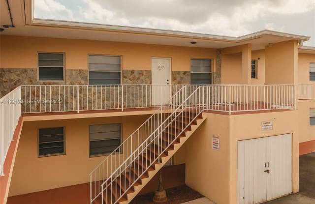 31 SE 2nd Ave photos photos