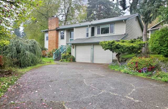 12014 se 42nd ct - 12014 Southeast 42nd Court, Bellevue, WA 98006