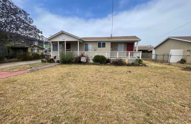 Charming 3-Bedroom Home with Large Yards & Detached 2-Car Garage in Imperial Beach Gallery 3