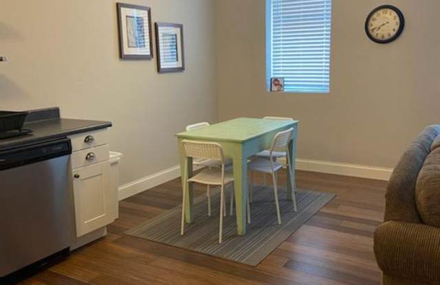 2 Bedroom in Downtown Manchester! photos photos