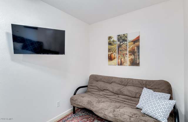 3719 W CATALINA Drive Gallery 4