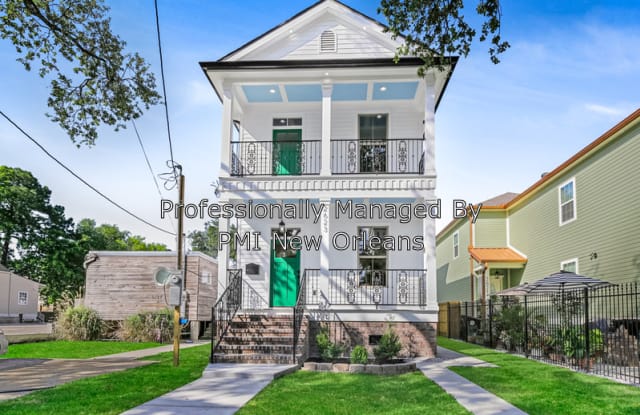 2623 Banks St - 2623 Banks Street, New Orleans, LA 70119