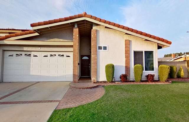 5517 Thelma Ave, Buena Park: 3 Bed 2 Bath Townhouse with Backyard Pool! photos photos