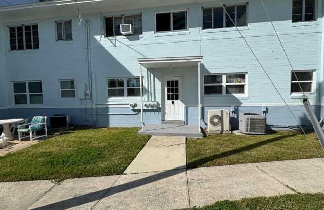 2/1 Condo in Daytona Beach Gallery 1