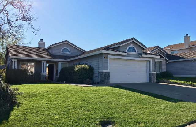 Move in ready 3bed / 2bath ! Don't miss this incredible opportunity ! photos photos