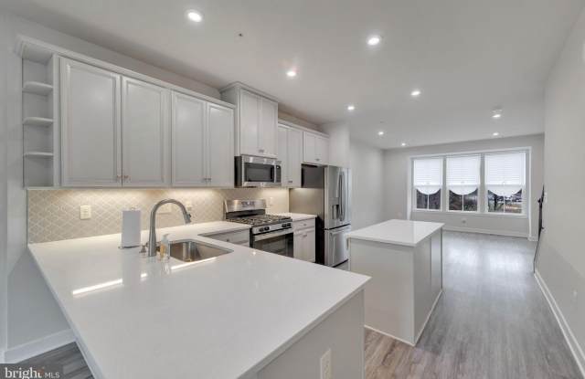 225 GARRETT A MORGAN Boulevard photos photos