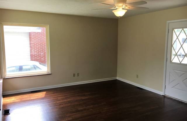 4037 Estates Place Gallery 3
