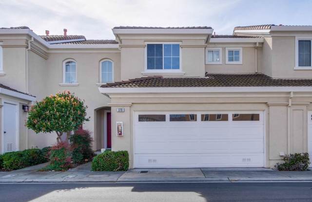 Spacious 2 Bed 2.5 Bath Townhome In Milpitas! photos photos