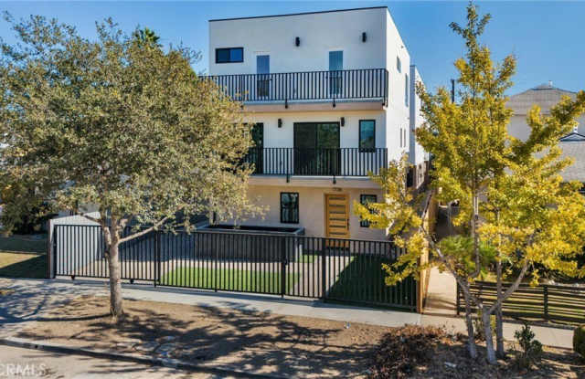 1736 Carmona Avenue photos photos