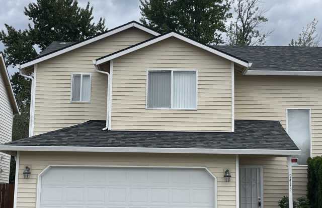 2413 Nw 3rd Way - 2413 Northwest 3rd Way, Battle Ground, WA 98604