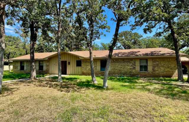 Quiet Community Living in Elm Mott photos photos