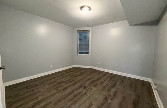 7724 S Essex Avenue Gallery 4