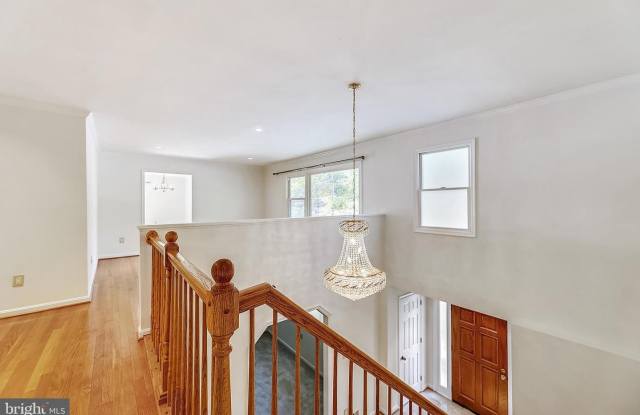 115 FARDALE ST SE Gallery 4