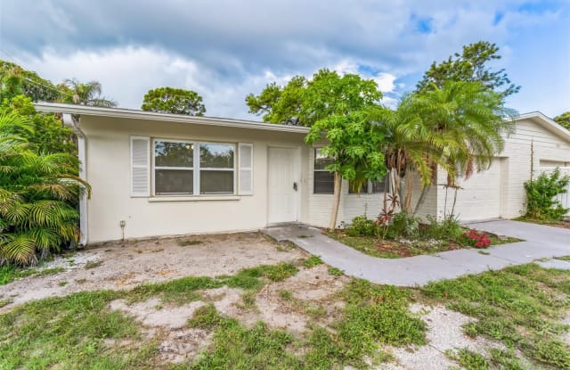 2006 48TH AVENUE W - 2006 48th Avenue West, South Bradenton, FL 34207