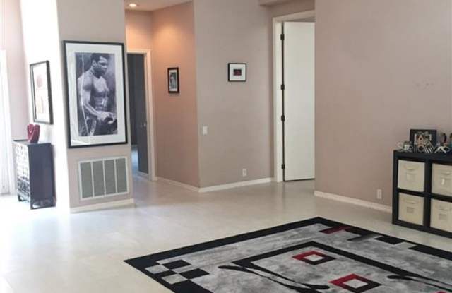 140 WOODCREEK DRIVE E Gallery 4