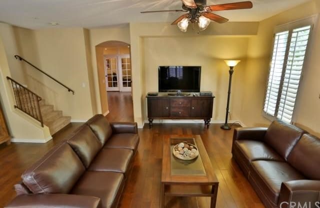 322 5th Street - 322 5th Street, Huntington Beach, CA 92648