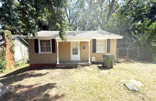 ** 2 bed 1 bath located in Capitol Hights ** Call 334-366-9198 to schedule a self tour photos photos