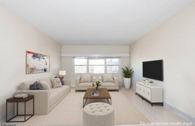 22 Riverside Dr Gallery 2