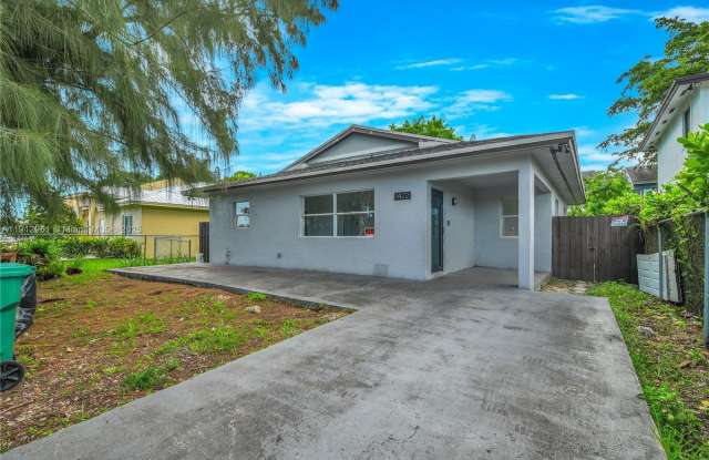 1422 NW 8th Ave - 1422 Northwest 8th Avenue, Florida City, FL 33034