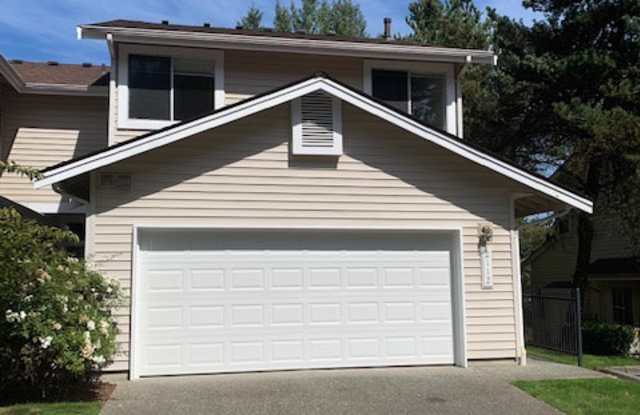 2112 Nw Pacific Elm Dr - 2112 Northwest Pacific Elm Drive, Issaquah, WA 98027