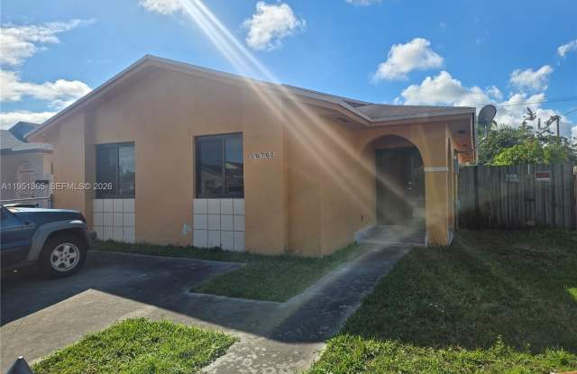 20702 SW 121st Ct photos photos