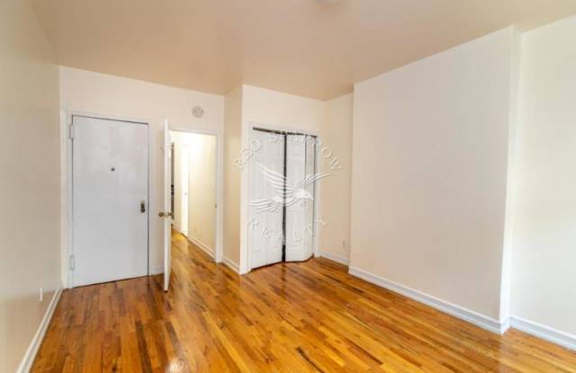 420 East 83rd Street Gallery 4