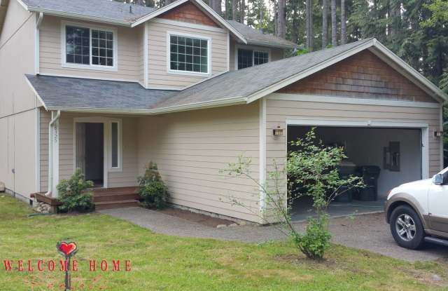 The amenities of an apartment community in a gorgeous home! photos photos