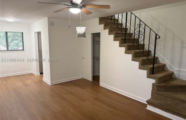 180 NE 71st St Gallery 1