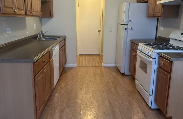 1744 Fulton Ln - 1744 Fulton Lane, Hanover Park, IL 60133
