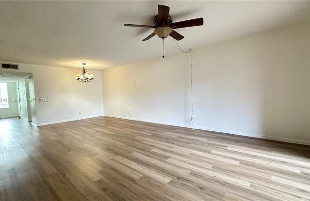 413 Lakeview Dr Gallery 4