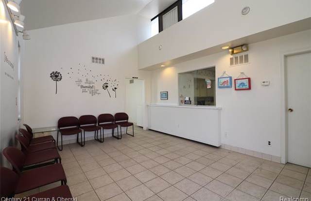 577 INKSTER Road Gallery 2