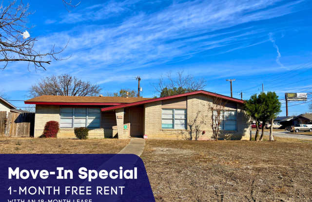 Move-In Special. 1 Month Free at 4539 Eisenhauer Rd photos photos