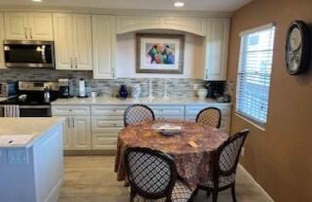 4065 Cornwall D Gallery 4