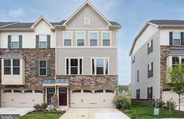 Stunning 3bd 2.5bth townhome in the Pondview community in Millersville. photos photos Stunning 3bd 2.5bth townhome in the Pondview community in Millersville. photos photos