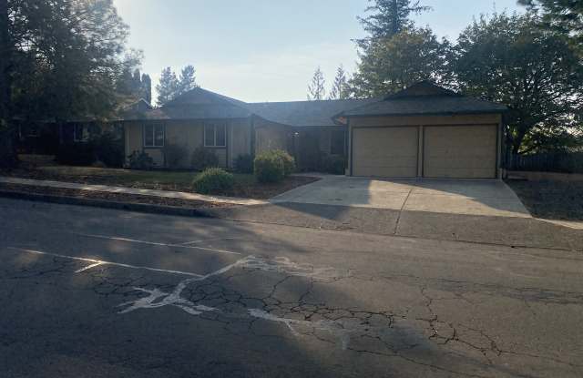 3131 Southeast Stott Circle photos photos